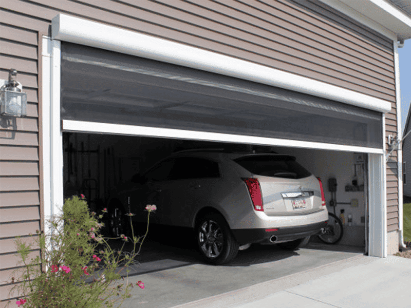 Can I Turn My Garage into an Outdoor Room with a Retractable Screen